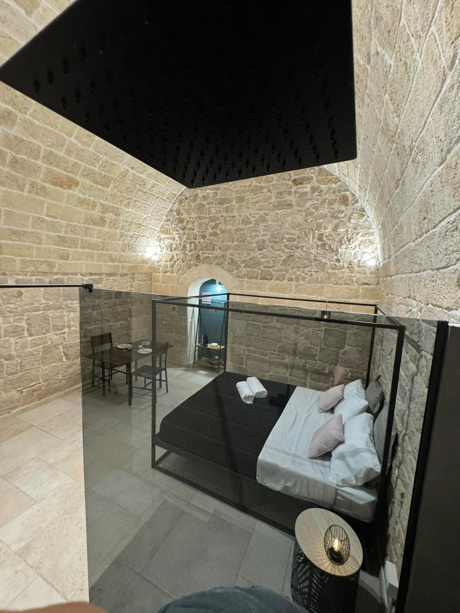 Amale Suite 25 Medioevo Design Corato Bagian luar foto